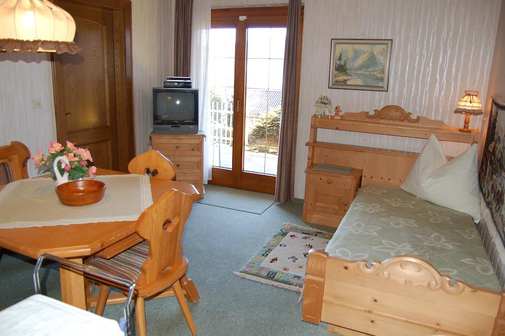 Haus Elfriede Apartment Millstatt Phòng bức ảnh
